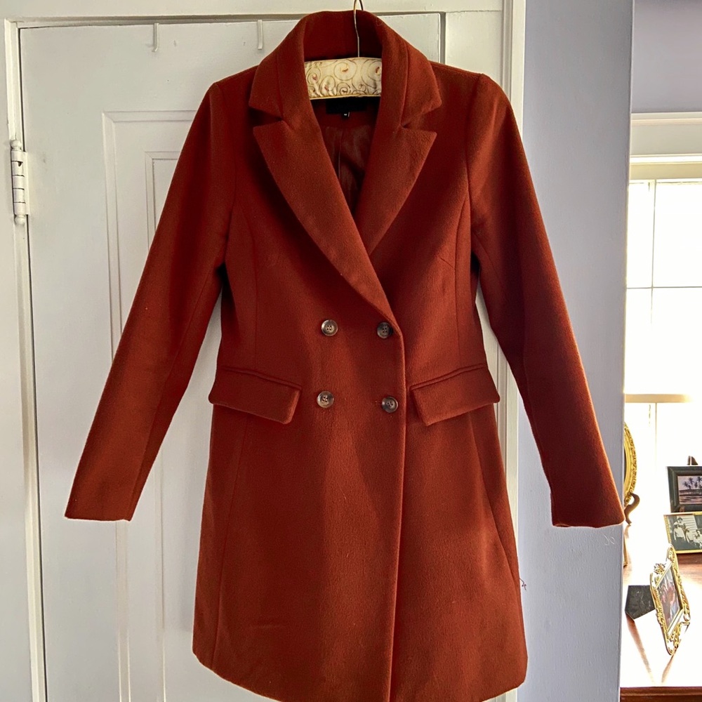 Burgundy felt women’s dress coat - Picture 3 of 3